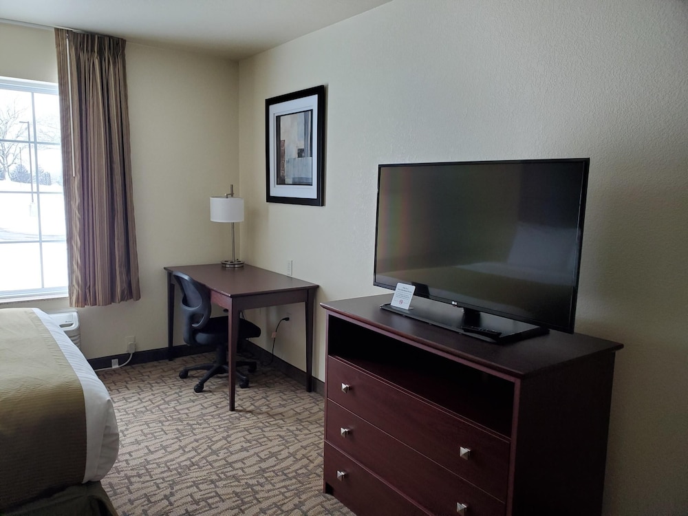 Cobblestone Inn & Suites Barron - photo 4