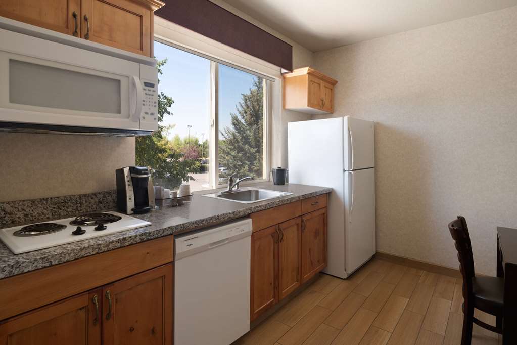 La Quinta Inn & Suites by Wyndham Idaho Falls Ammon - photo 77