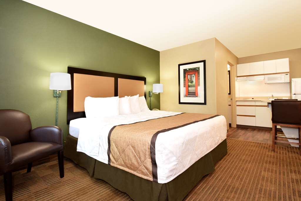 Extended Stay America Austin Arboretum South - photo 11