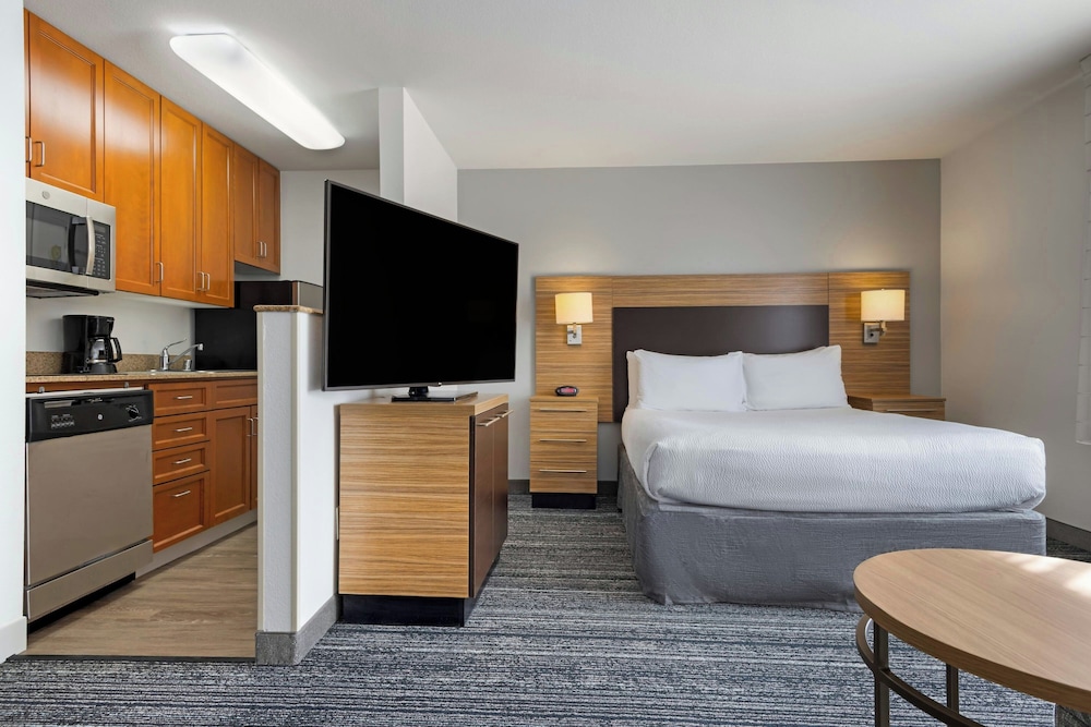 TownePlace Suites by Marriott Ontario Airport - photo 19