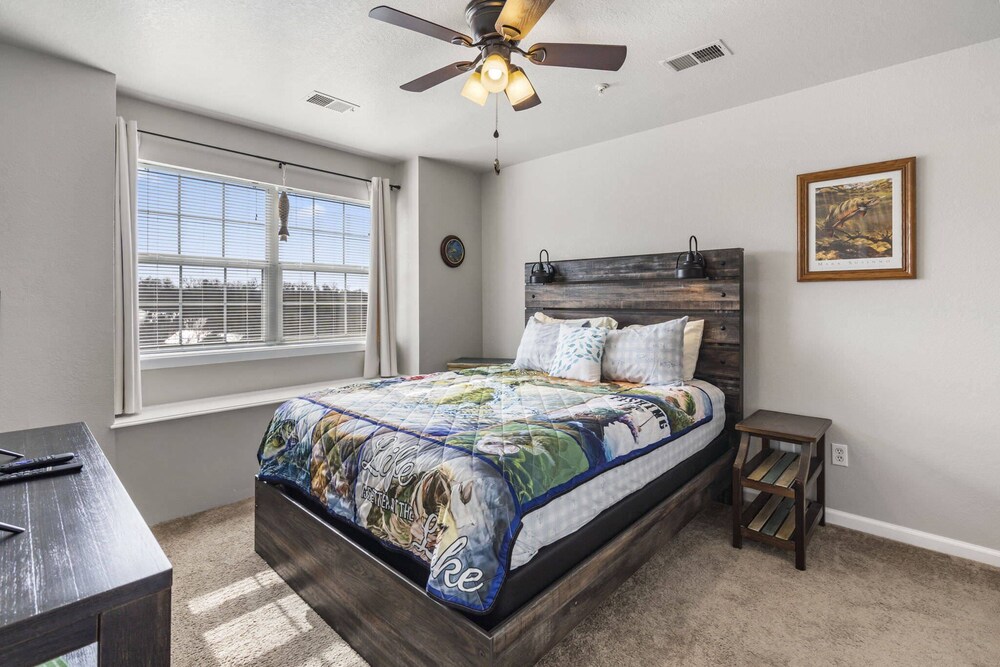 Suite Outlook Resort Amenities Penthouse Close to Downtown Updated - photo 3