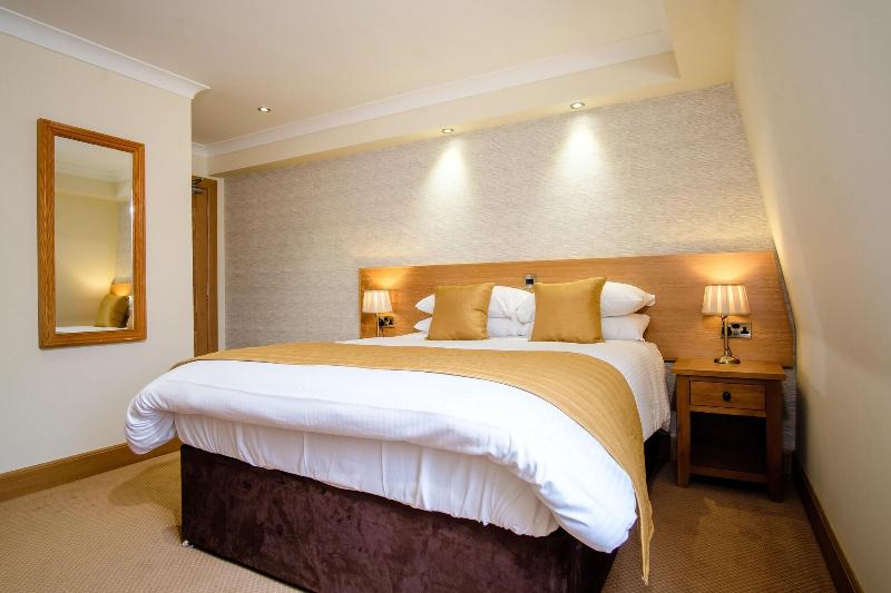 Victoria Hotel — Kirkcaldy