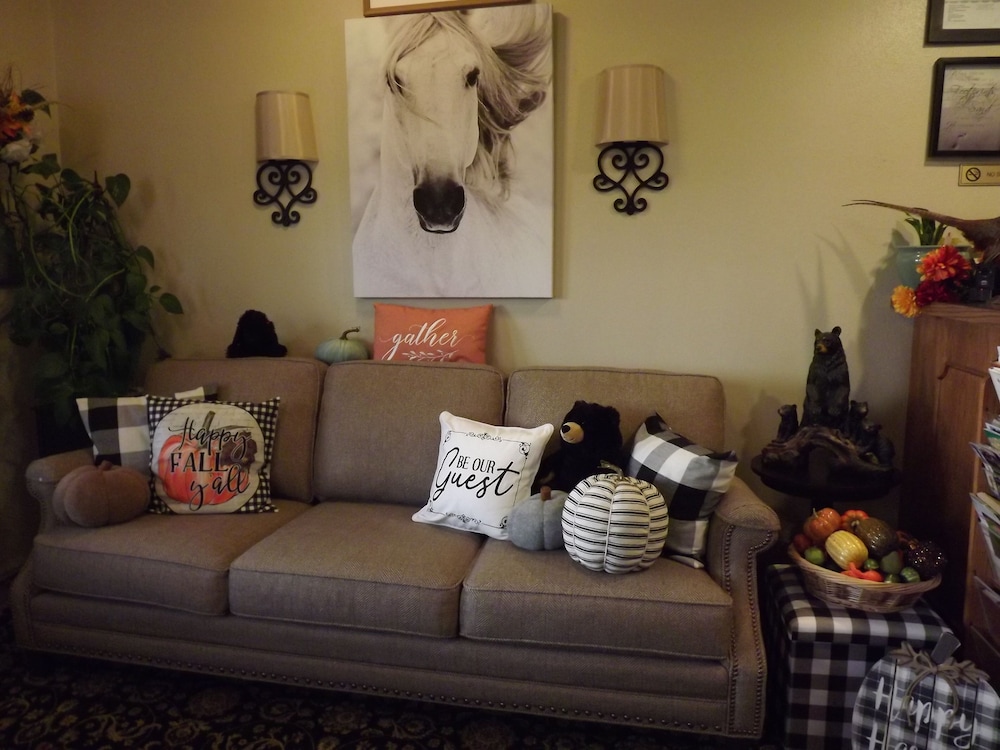Crest Country Inn - photo 10