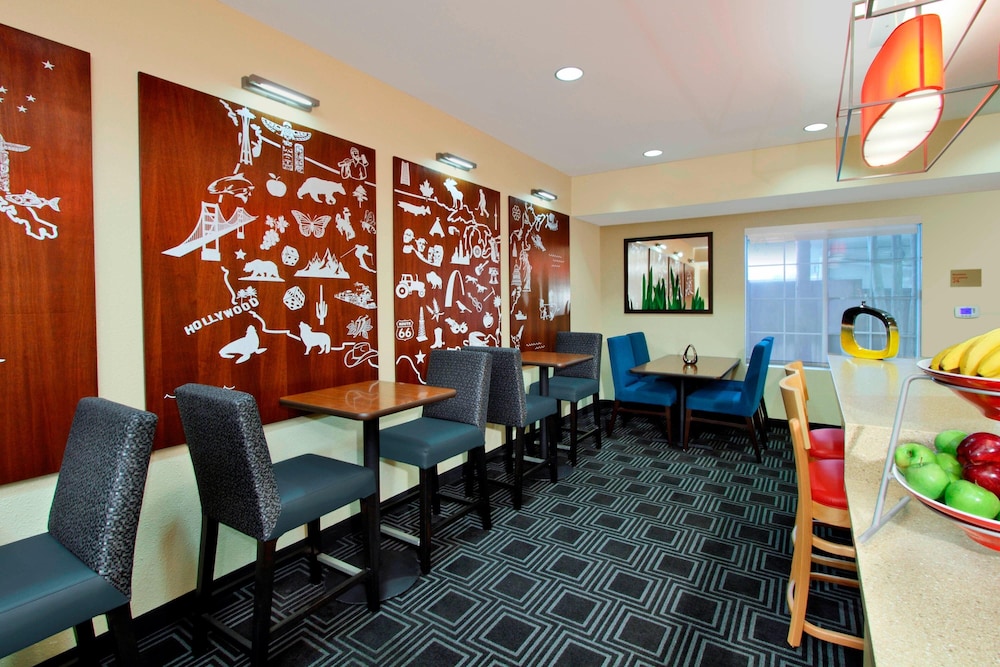 TownePlace Suites by Marriott San Jose Cupertino - photo 19