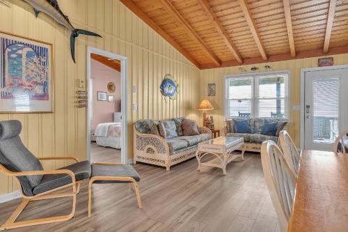 Cabana Boy by Oak Island Accommodations - photo 34