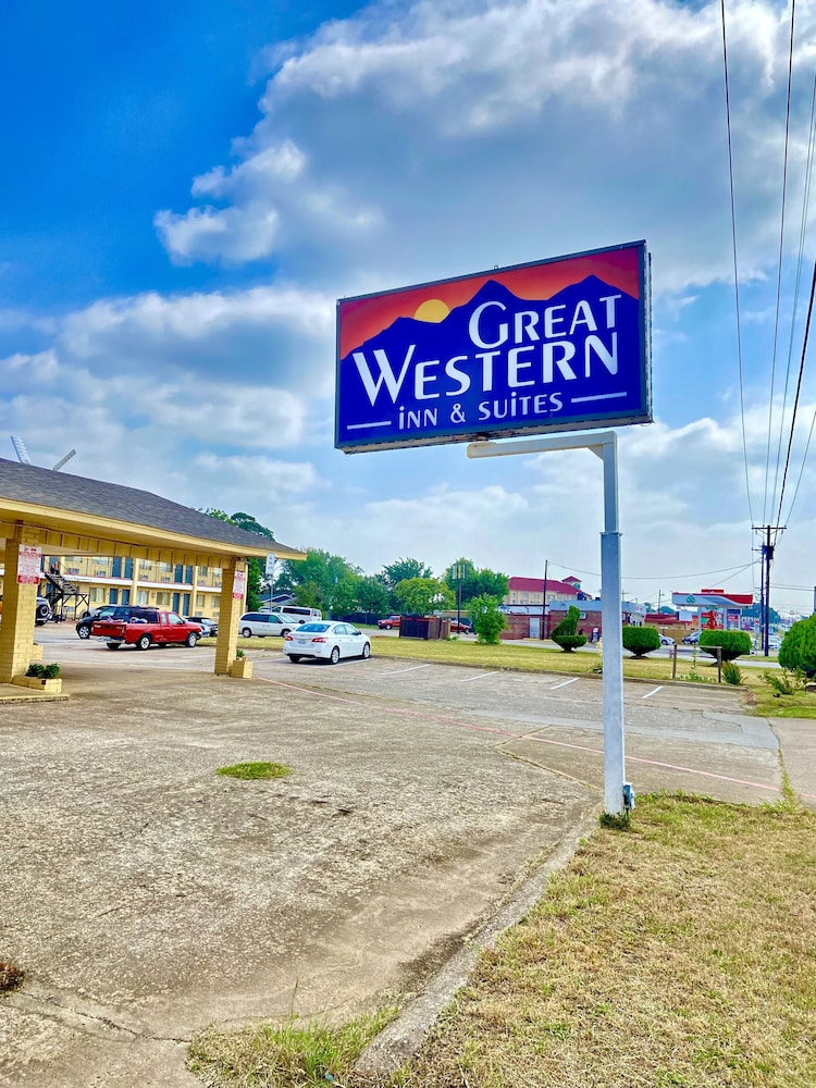 Great Western Inn & Suites - featured photo