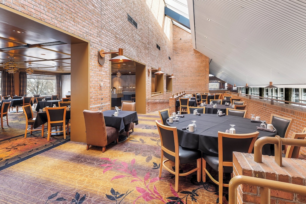 Crowne Plaza Minneapolis West by IHG - photo 48
