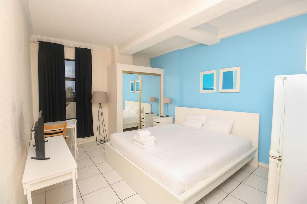 429 City View Hollywood Beach Resort - photo 17