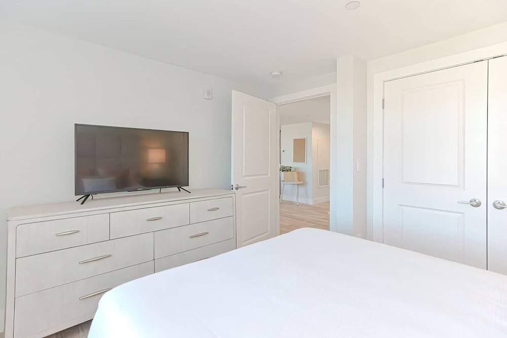 Harbourtown Suites - photo 17