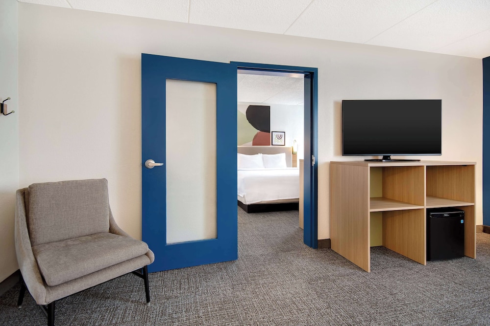 Spark by Hilton Rochester University Area - photo 23