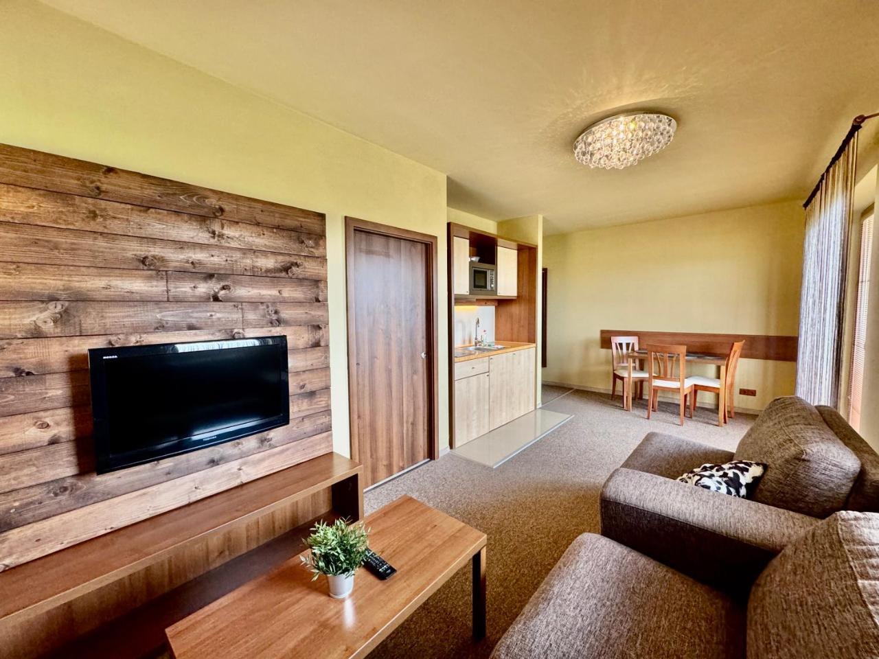 Tatragolf Resort Apartment I206 Tatranská Lomnica in Kezmarok, Slovakia