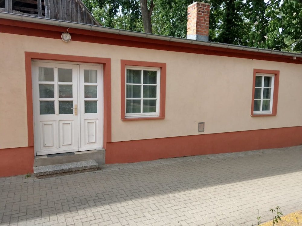 Schloss Lohm — hotel in Neustadt