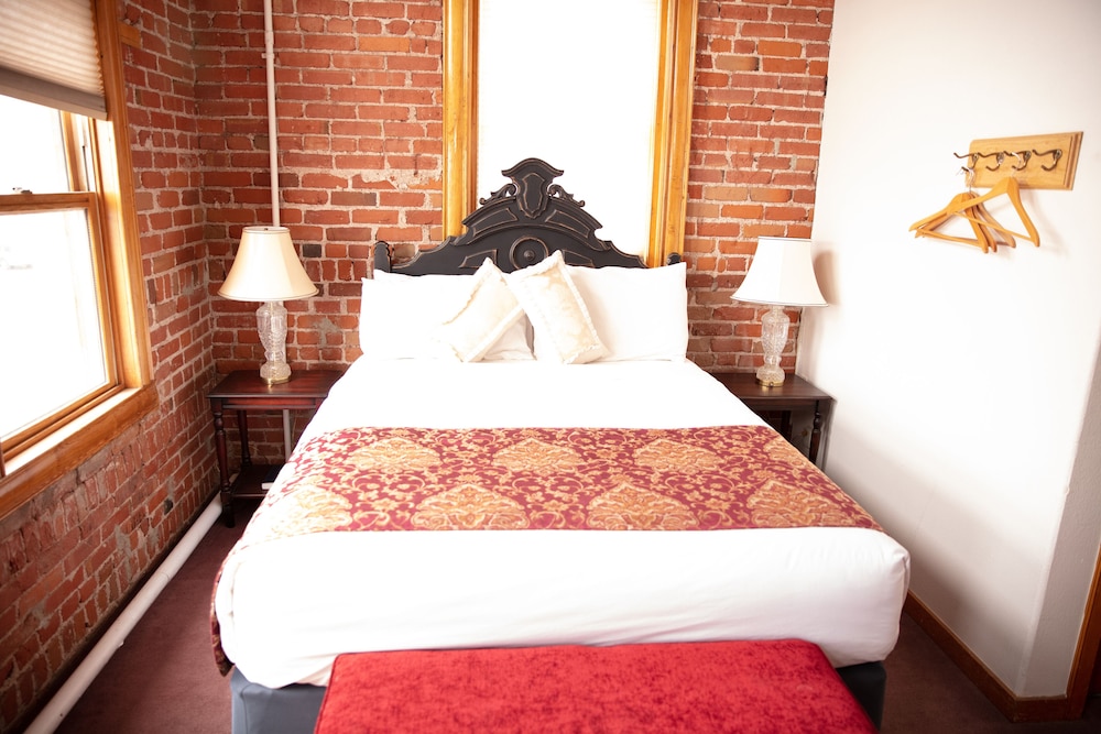 Victor Hotel - photo 35