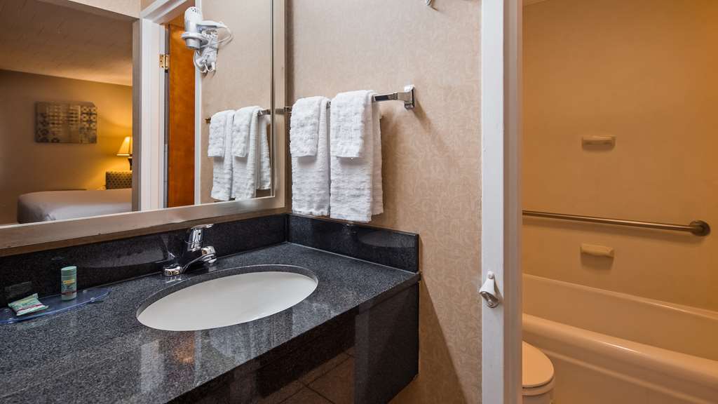 Best Western Woodhaven Inn - photo 22