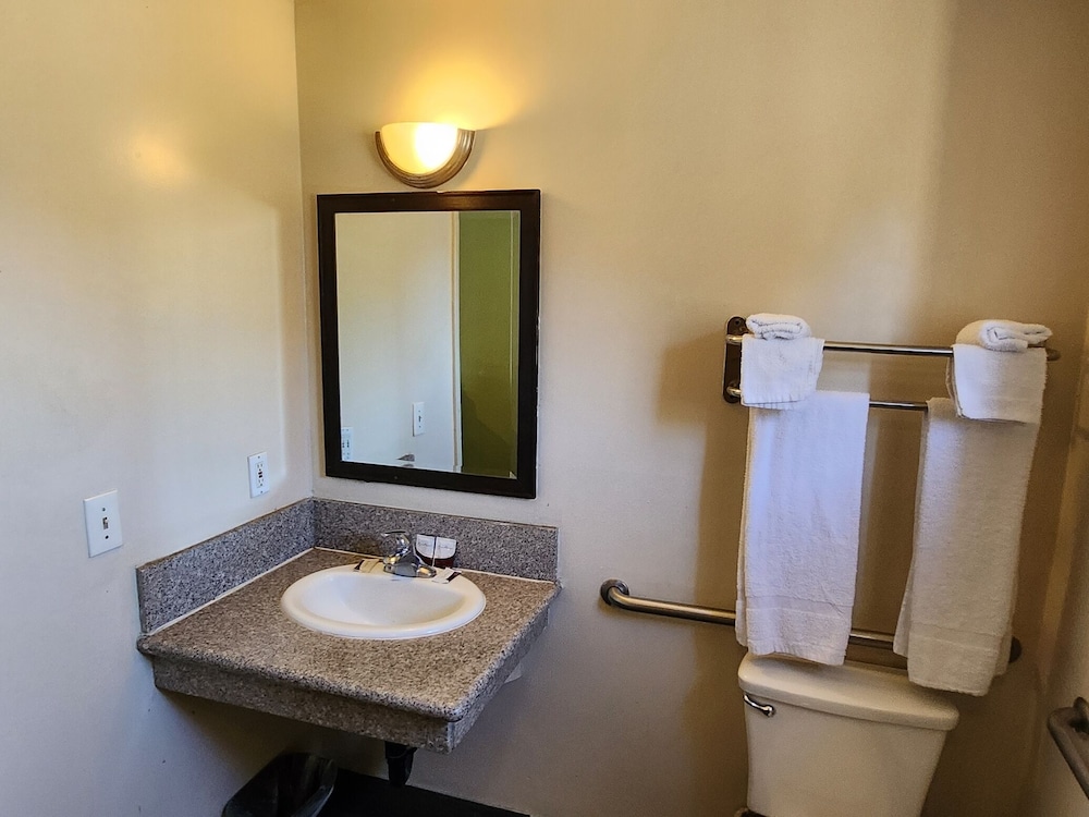 Vince's Motel Inc. - photo 28