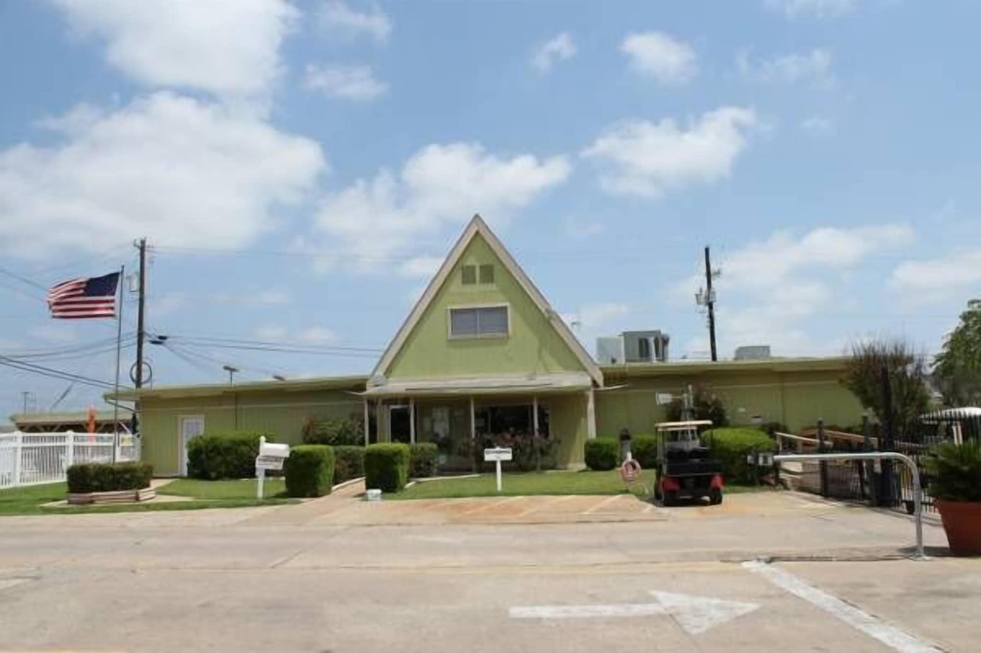 Austin Lone Star RV Resort - photo 15