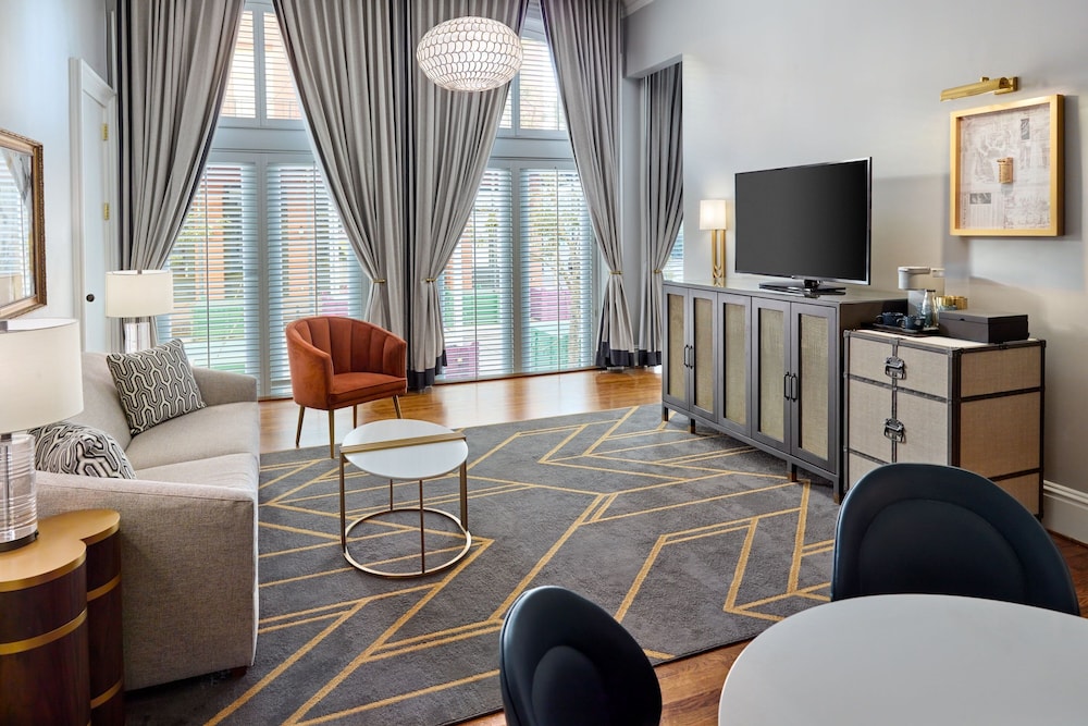 The Tremont House Galveston a Tribute Portfolio Hotel - photo 44