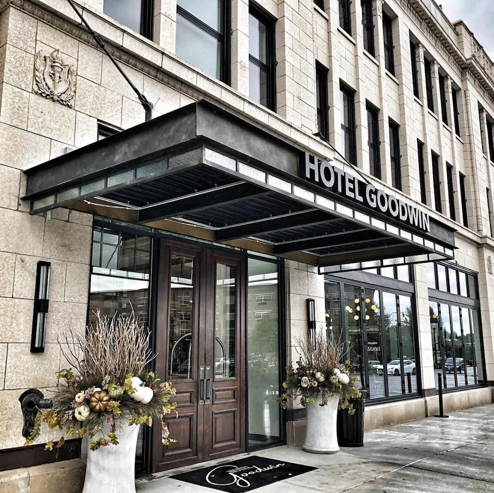 Hotel Goodwin - photo 27