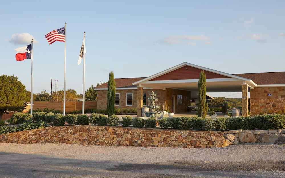 Carter Creek Winery Resort & Spa - photo 29