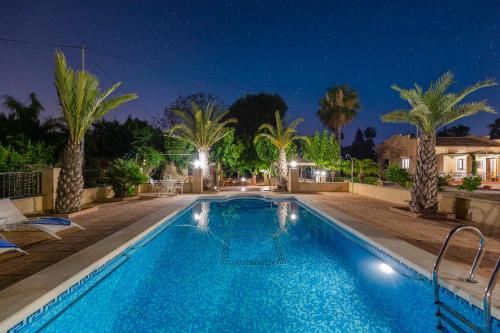 Harmony Villa by Fidalsa — 4-Star Luxury Hotel in Daya Vieja, Spain