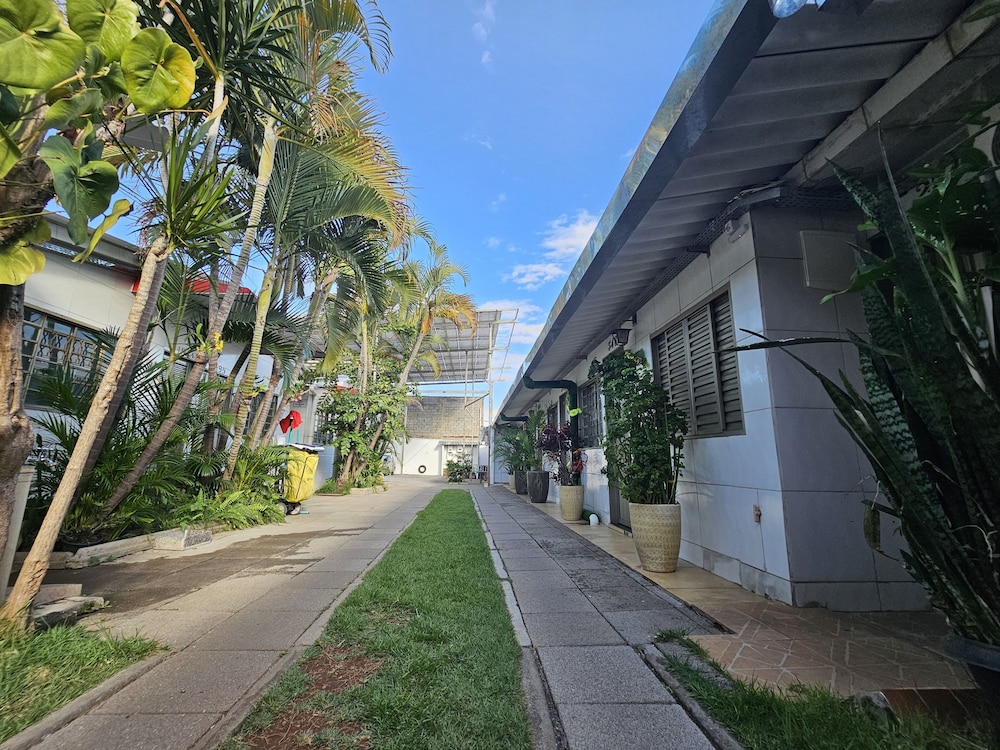Arahra Hotel — hotel in Aparecida De Goiania
