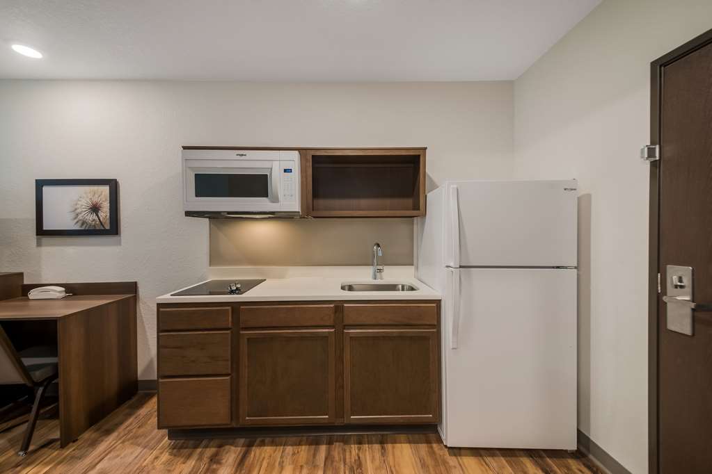 WoodSpring Suites Wesley Chapel Tampa - photo 18