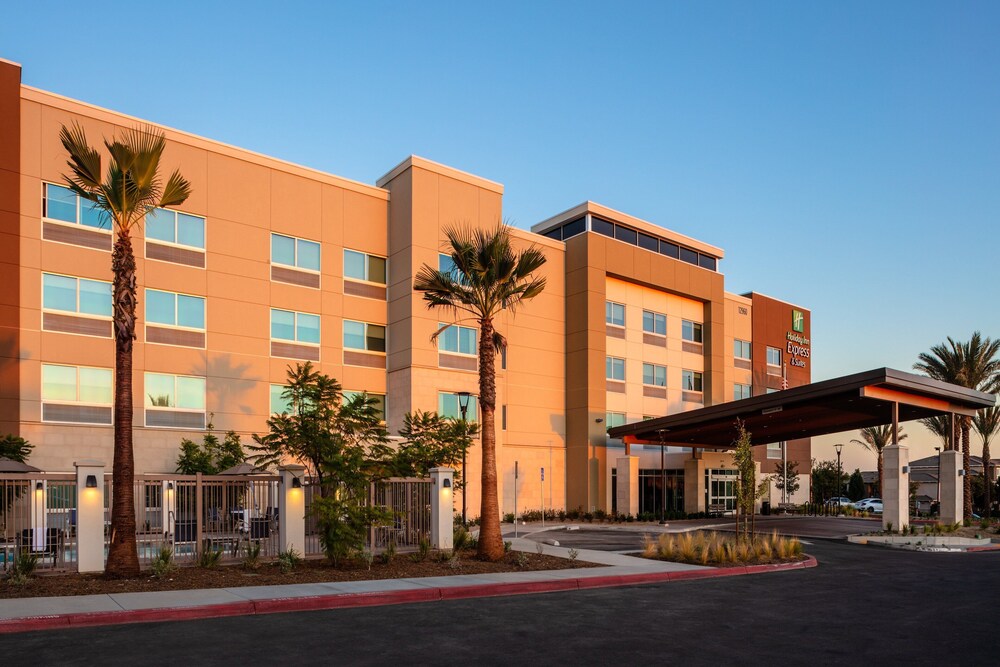 Holiday Inn Express & Suites Moreno Valley Riverside by IHG - photo 19