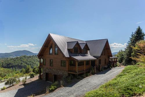The Lodge — 4-Star Luxury Hotel in Boone, United States