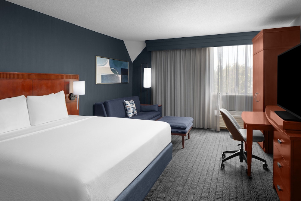 Courtyard by Marriott San Diego Rancho Bernardo - photo 11