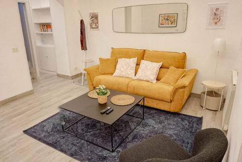 Seminterrato al Pıgneto metro C — 4-Star Luxury Hotel in Rome, Italy