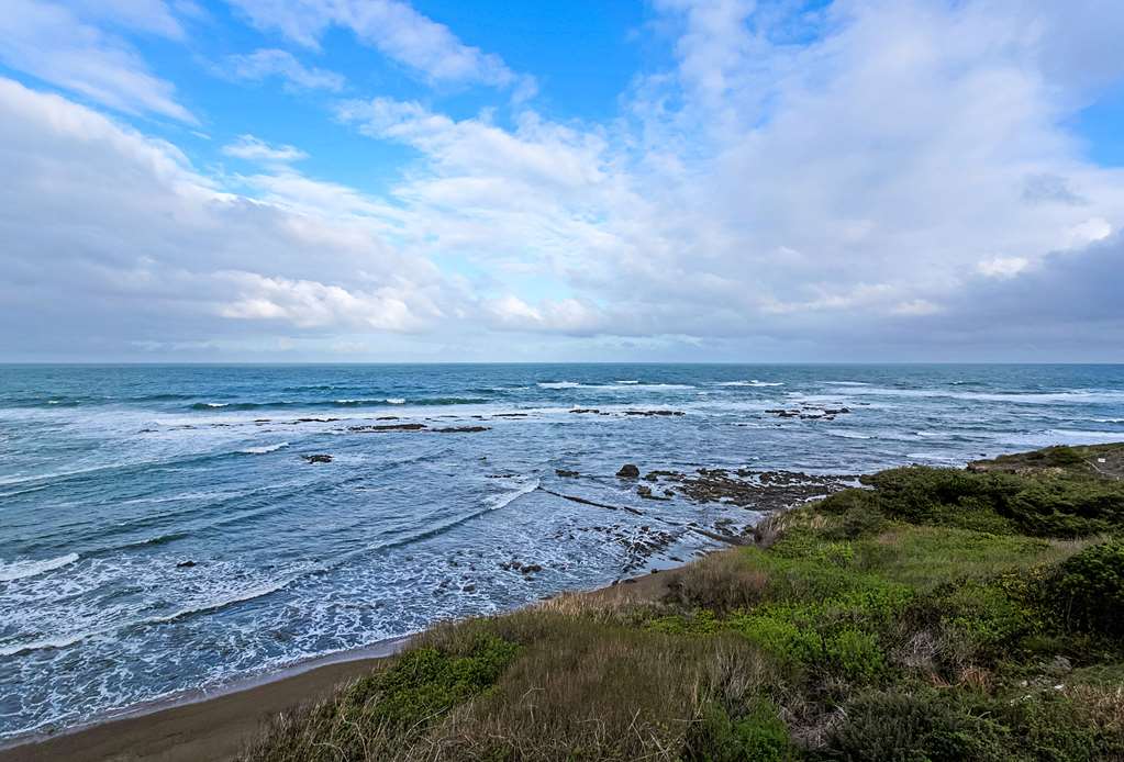 Clarion Inn Surfrider Resort - photo 48
