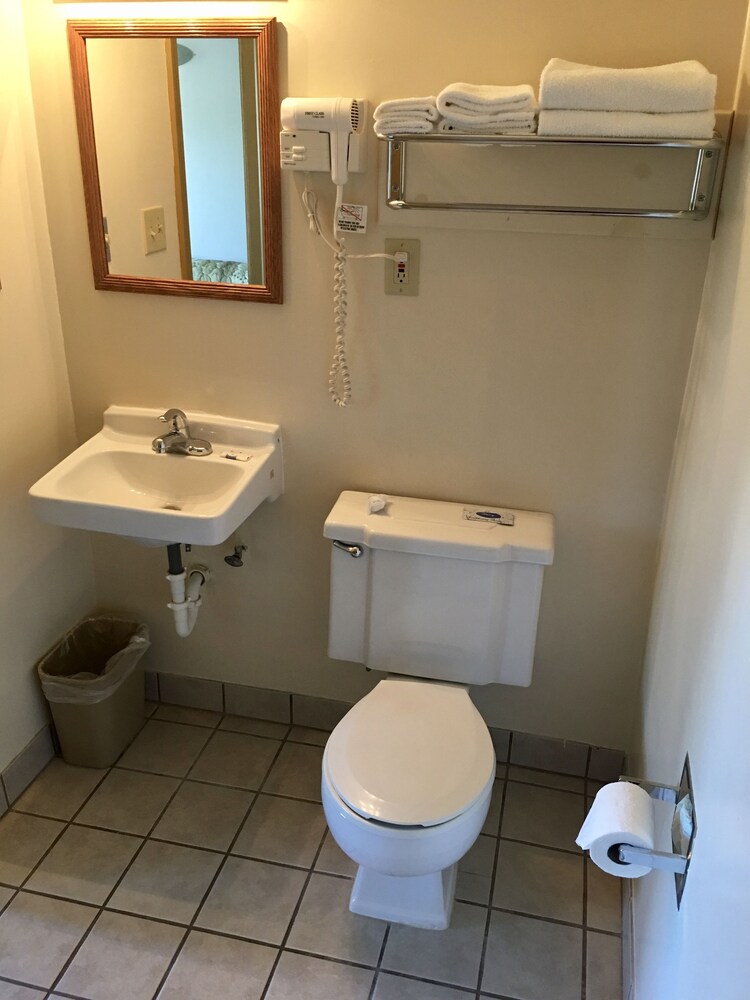 Thumb Heritage Inn - photo 37