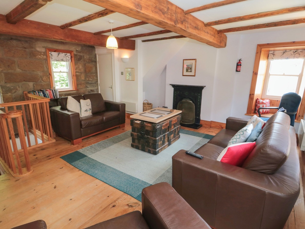 Bramble Corner Cottage — 4-Star Luxury Hotel in Saltburn-By-The-Sea, United Kingdom