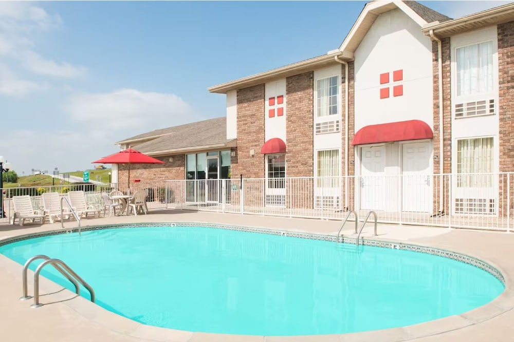 Super 8 by Wyndham Lamar - photo 34