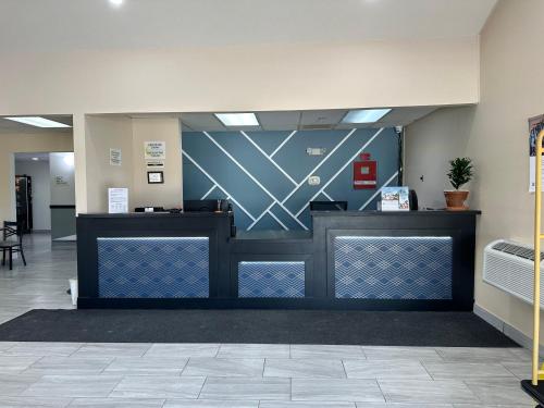Super 8 by Wyndham Grand Island South - photo 7