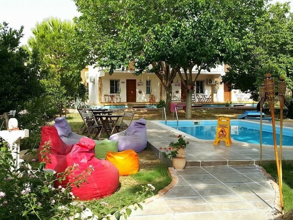 Mursel Pansiyon Garden Hotel in Kusadasi, Turkey