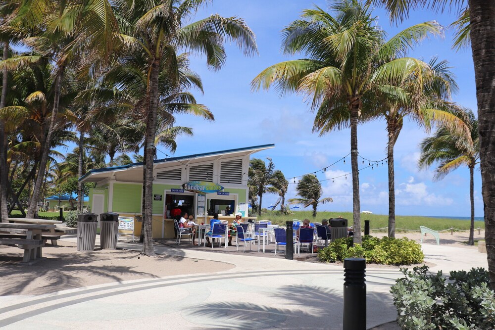 Ocean Mile Hotel - photo 28