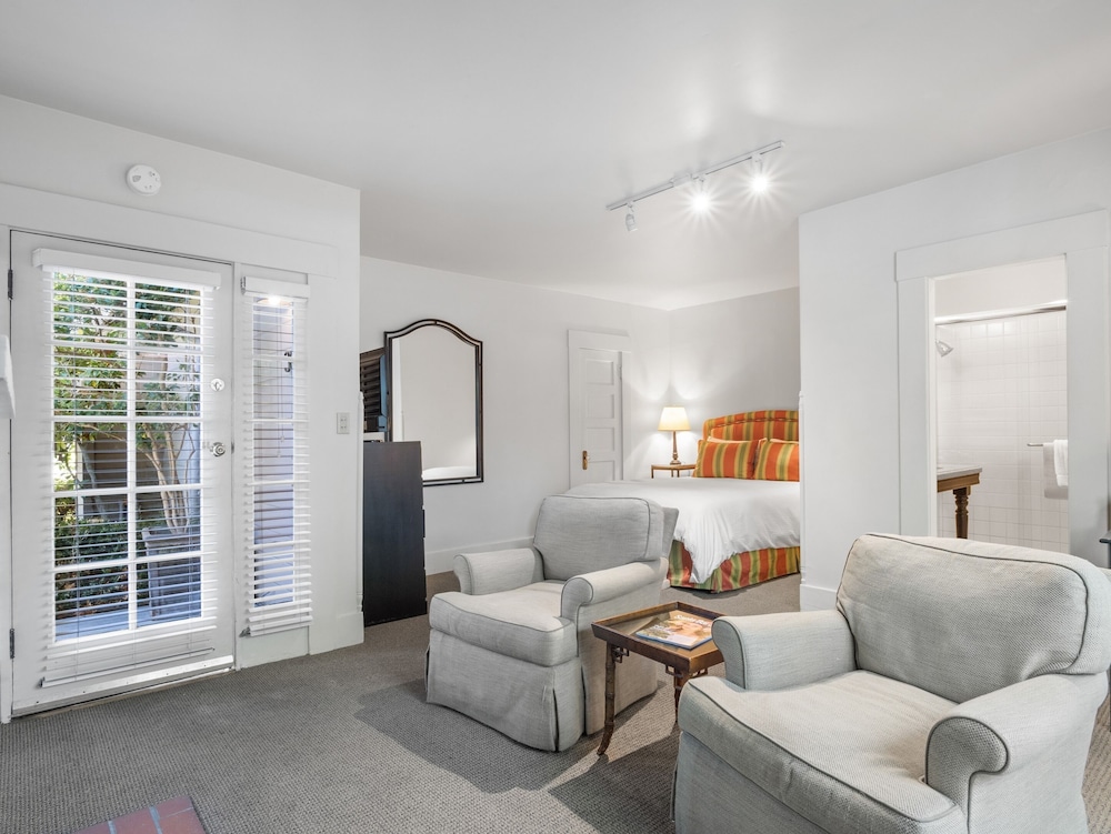 The Upham Hotel - photo 36