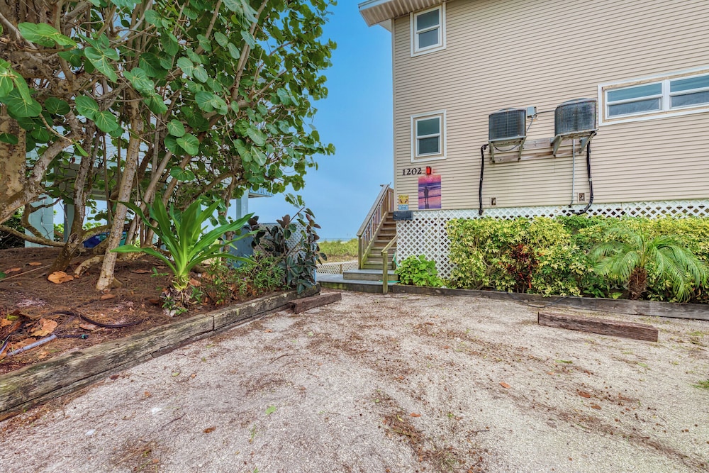 Anna Maria Island Beach Happy direct Beach Front 1br 1br - photo 32