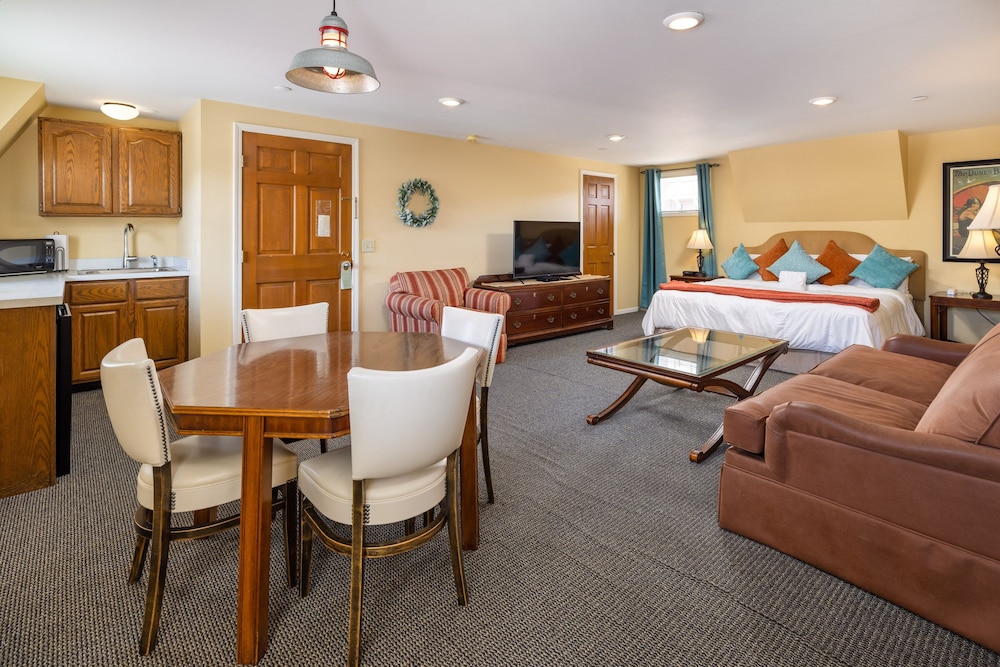 Old Harbor Inn - photo 206