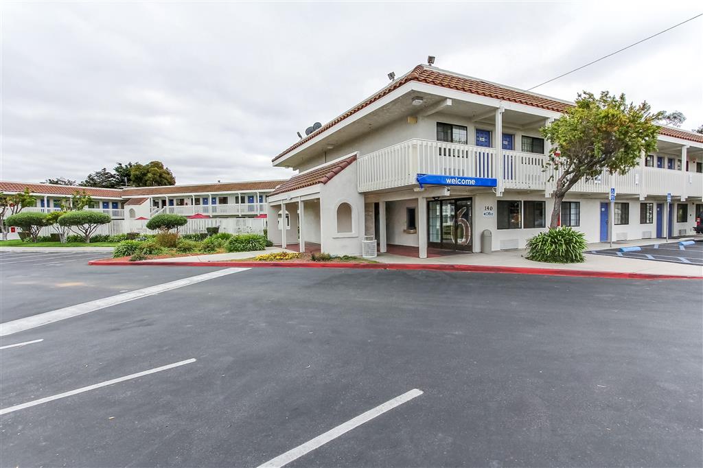 Motel 6 Salinas CA North Monterey Area - photo 2