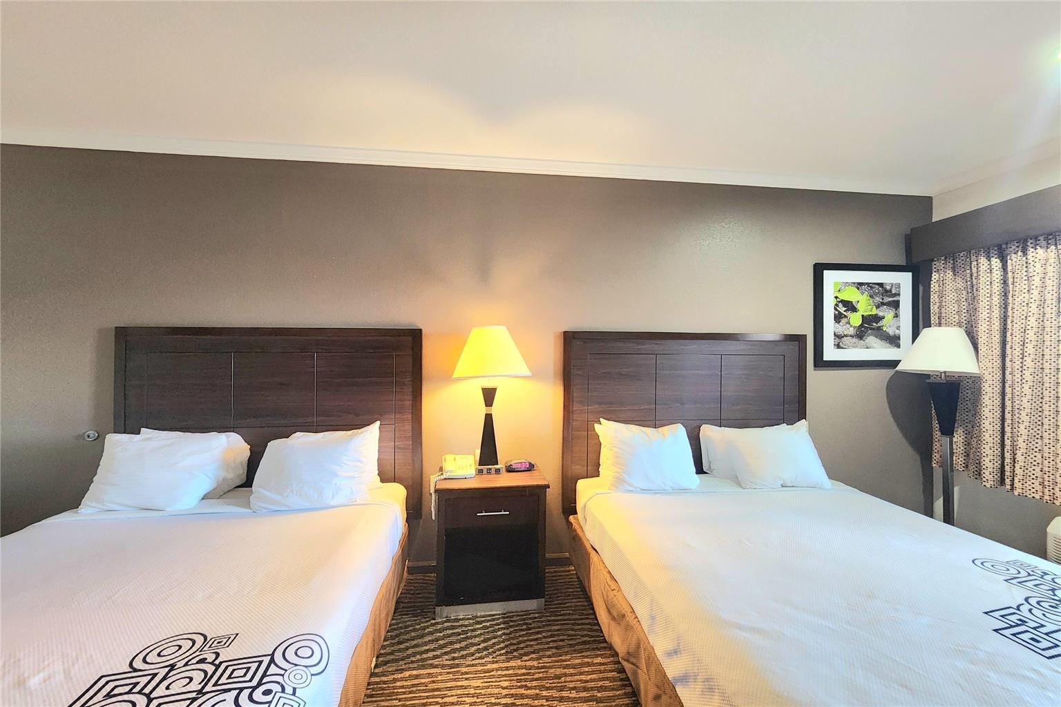 Days Inn by Wyndham Navasota - photo 13