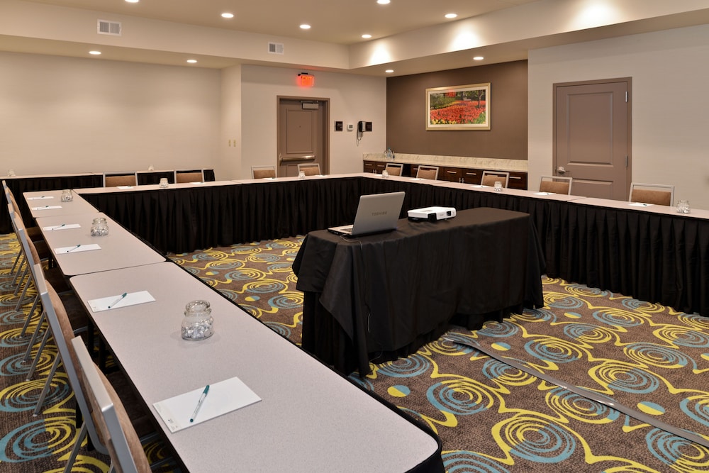 Homewood Suites By Hilton Cincinnati Mason - photo 53