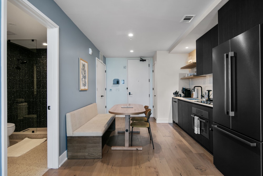 Austin Condo Hotel - photo 228