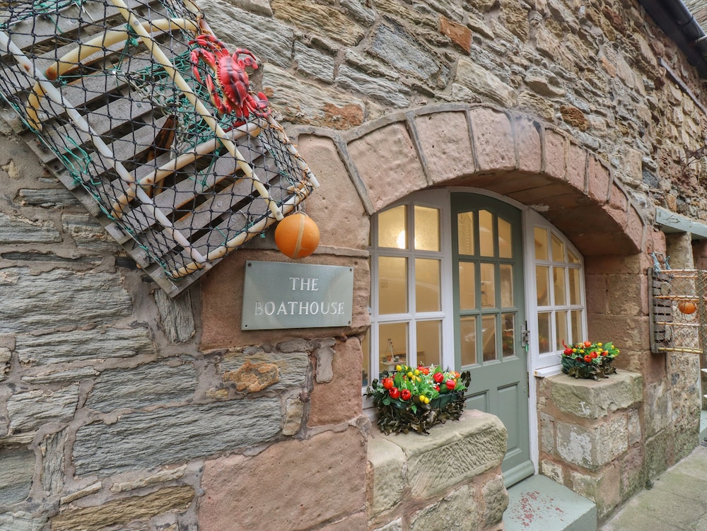 The Boathouse Seahouses — 4-Star Luxury Hotel in Seahouses, United Kingdom