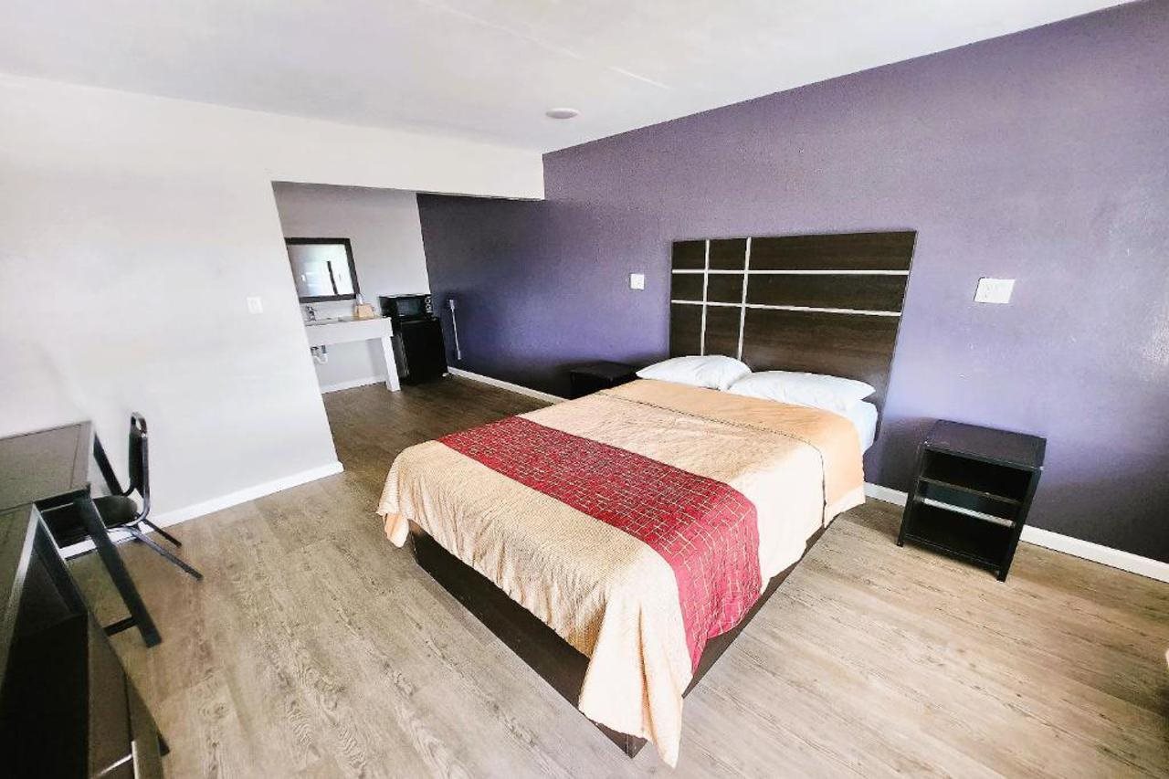 Travel Inn by OYO Hwy 80 Jackson - photo 11