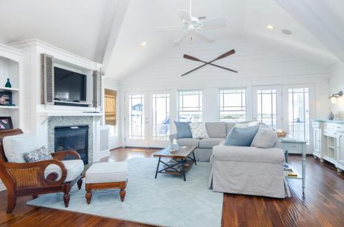 Paradox by Bryant Real Estate in Wrightsville Beach, United States
