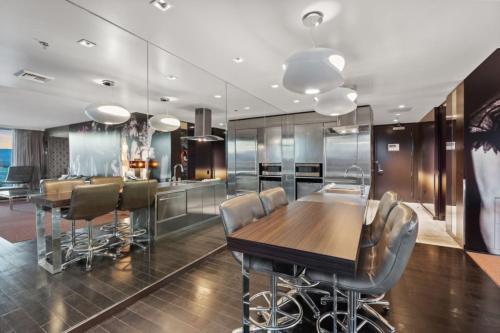 The Celine Riviera Suite at Palms Place