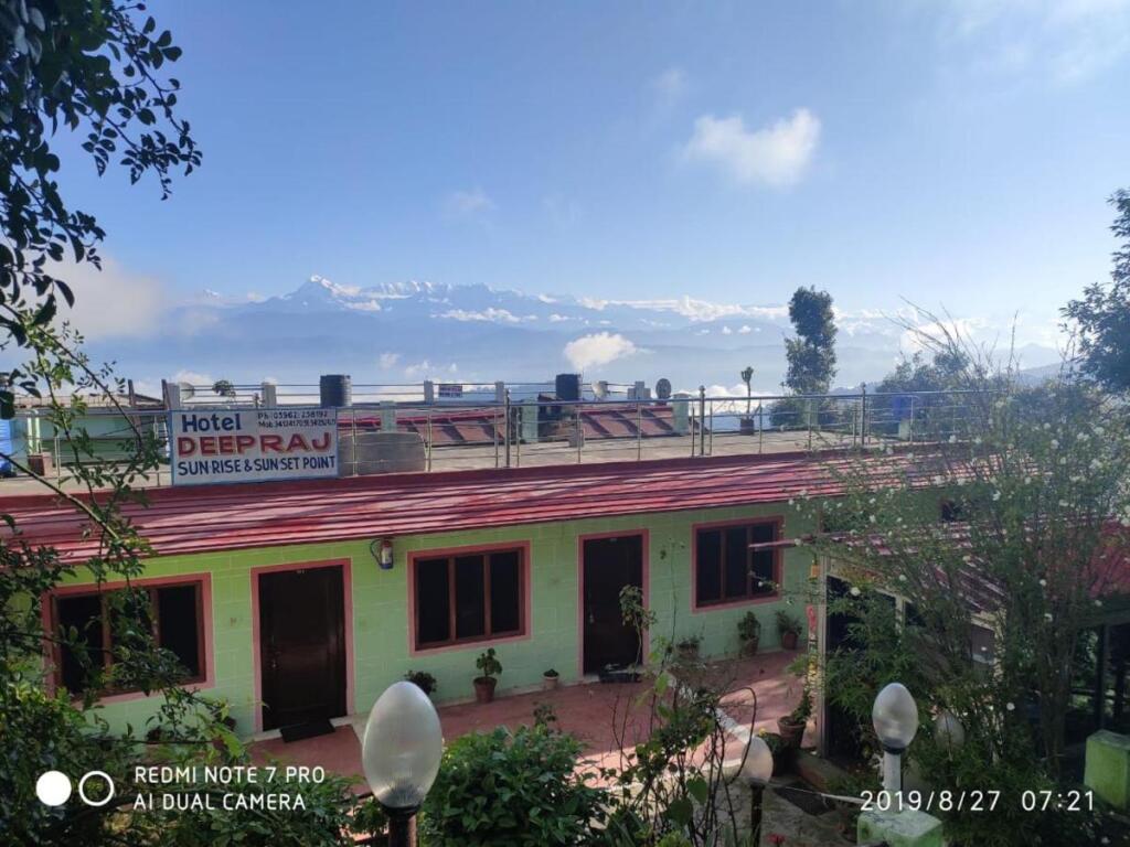 Hotel Deepraj Kausani — Bageshwar