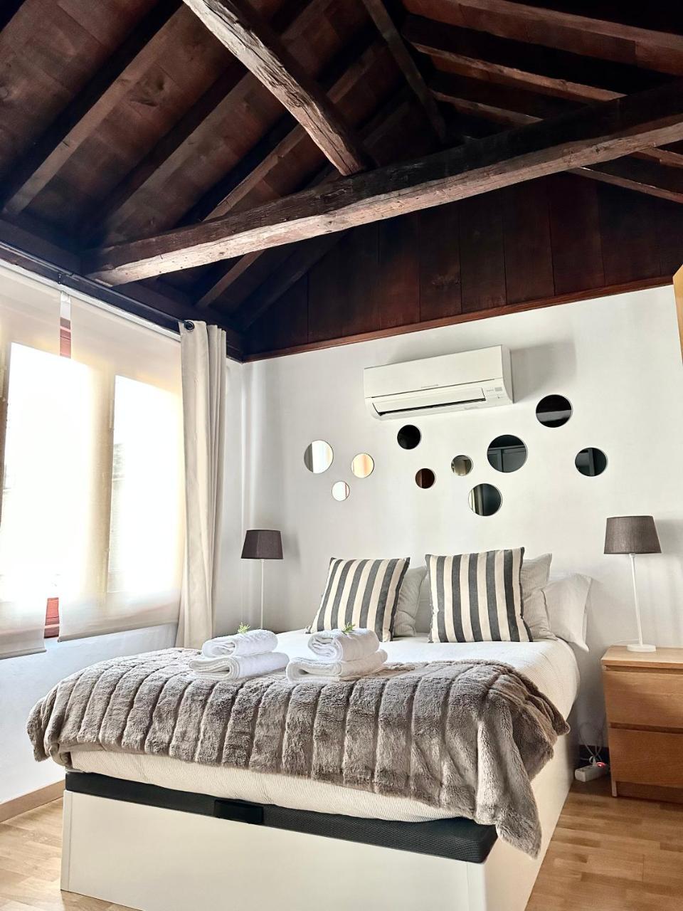 Apart. Palacio Canónigo 7 Junto Catedral — 4-Star Luxury Hotel in Toledo, Spain